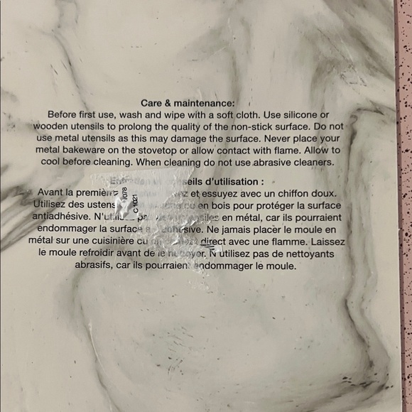 MasterClass Pink Speckled Square Cake Pan - Picture 3 of 3